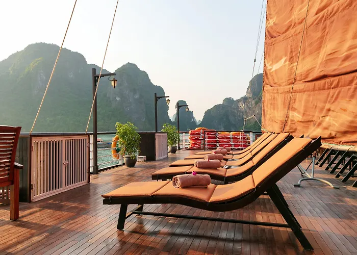 Khách sạn Pelican Cruise