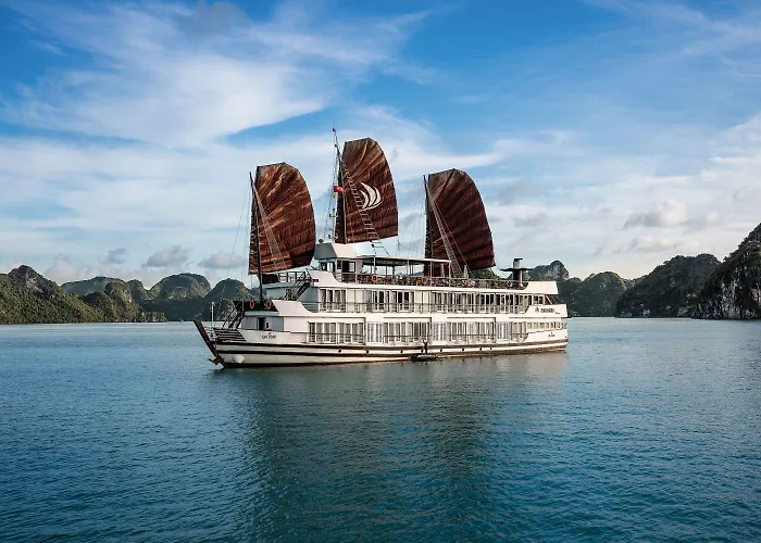 Pelican Cruise Khách sạn