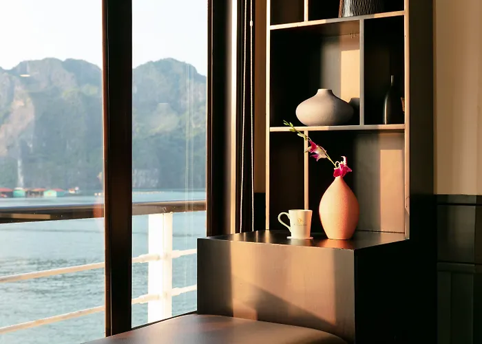 Pelican Cruise 4*